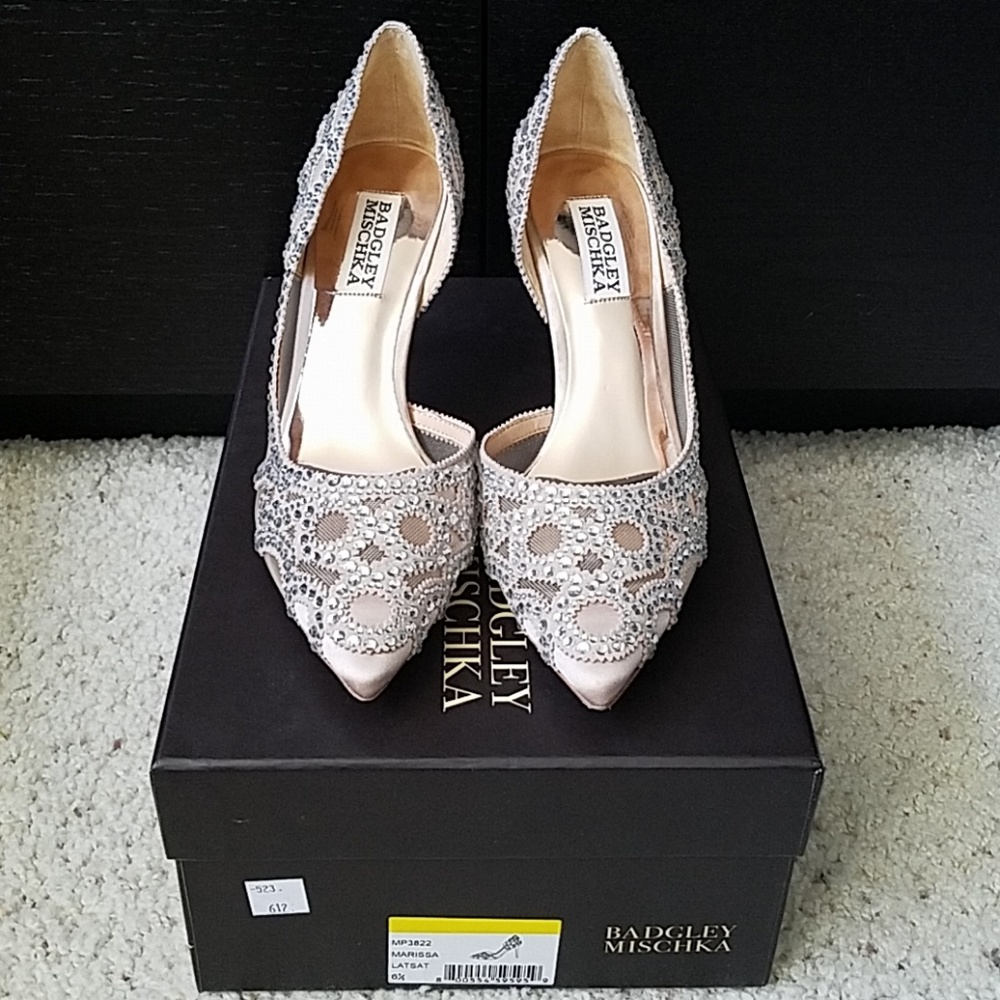 🎉HP🎉NWT Badgley Mischka Latte colored Marissa heel 6.5 - Picture 2 of 8